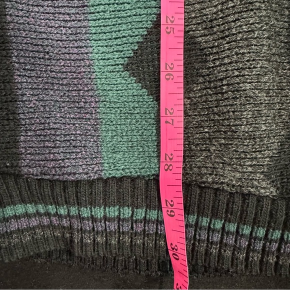 Women's Y2K Tunic Length Sweater - Picture 9 of 9